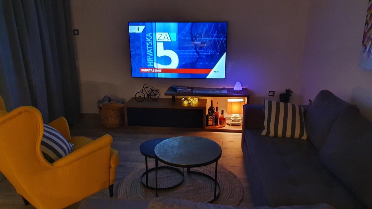 Vela Grota Apartment Rijeka Luaran gambar